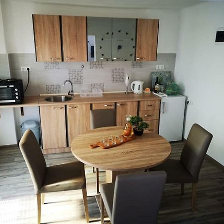 Apartman Borna 오토칵 외부 사진