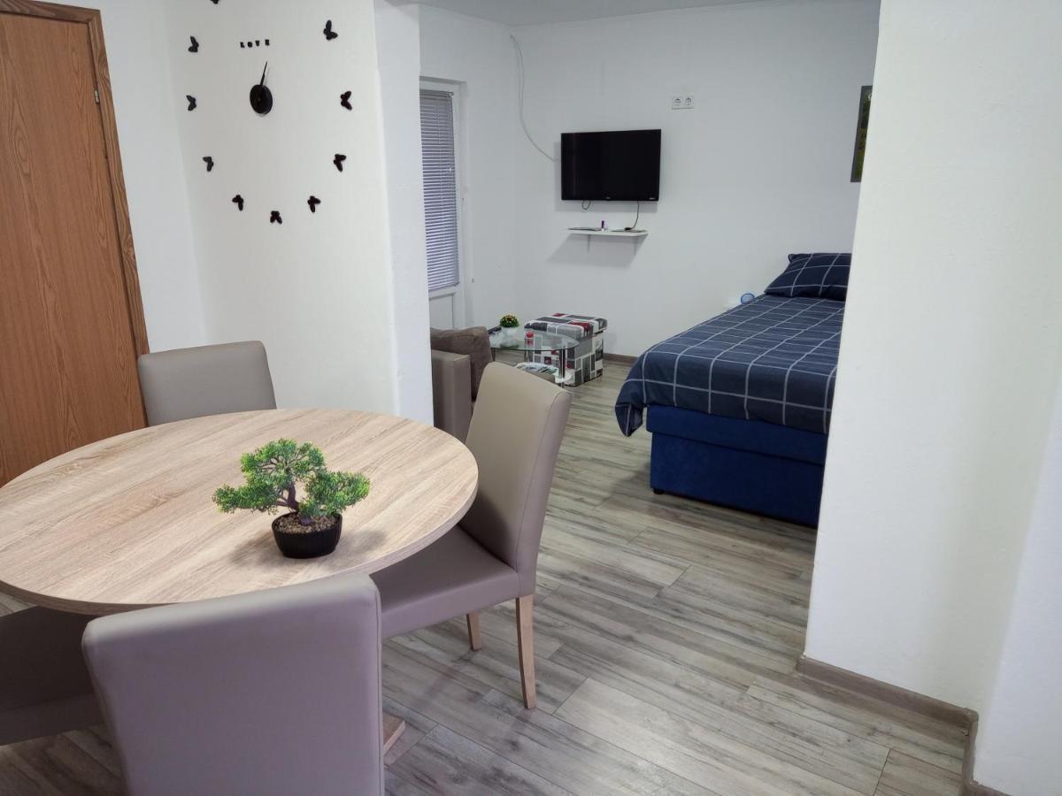 Apartman Borna 오토칵 외부 사진